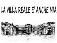 Affisso uno striscione di 14 metri sulla cancellata della Villa Reale per denunciare la svendita del monumento da parte di Infrastrutture Lombarde spa